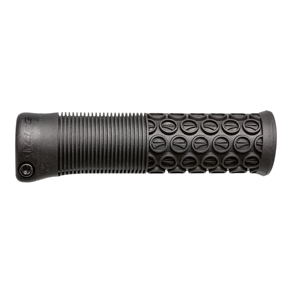 Grips SDG THRICE 136 mm Black