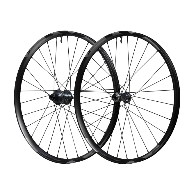 Pair of SHIMANO XT M8200 Enduro 29'' Wheels, 15x110mm/12x148mm Boost