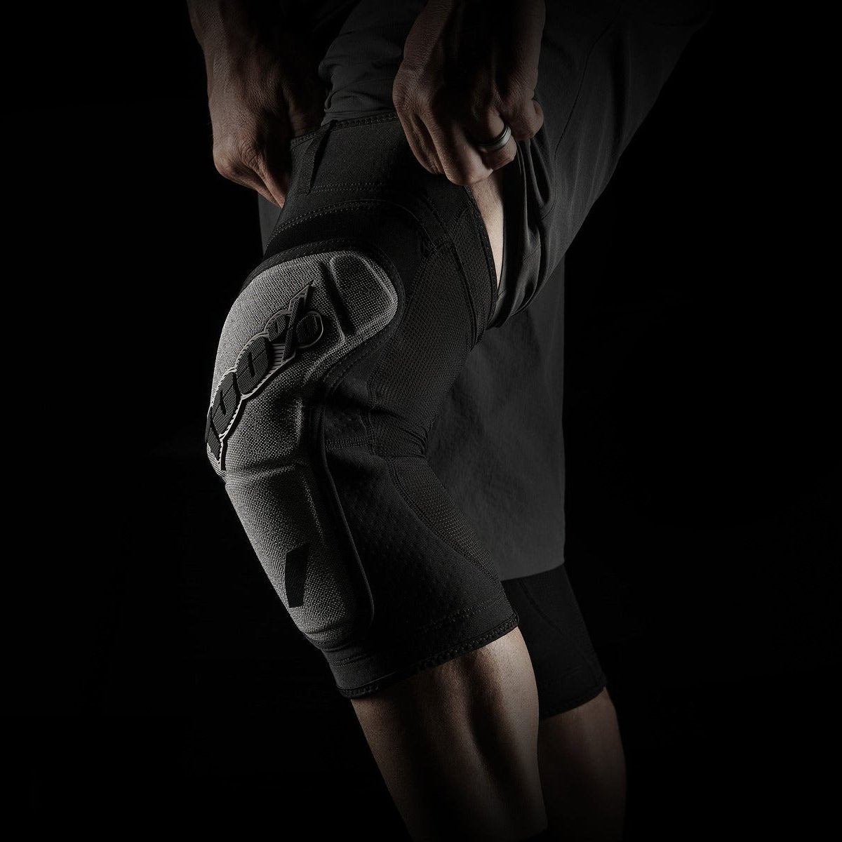 Kneepads 100% RIDECAMP Black/Grey