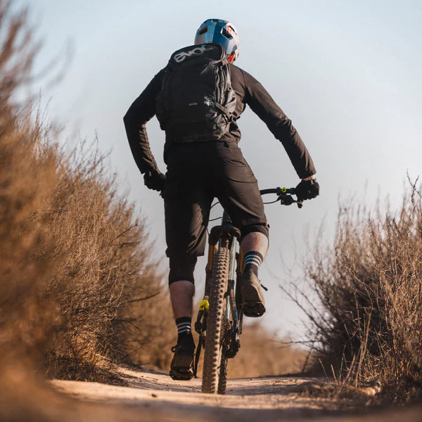 Backpack with Dorsal EVOC FR TRAIL E-RIDE MACASKILL 20L