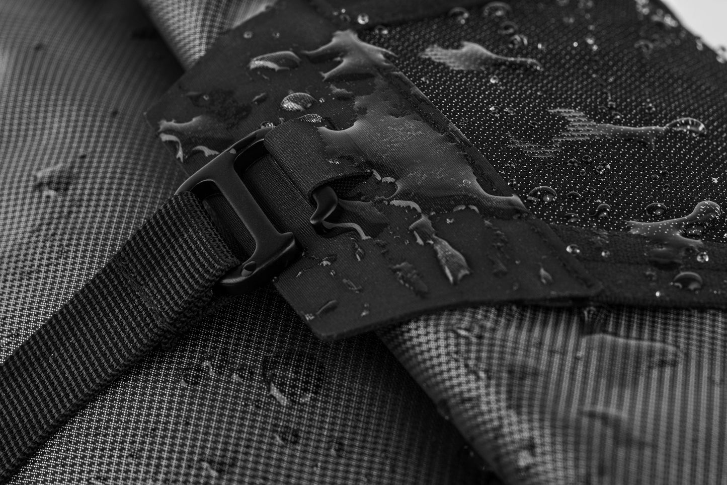 Handlebar bag APIDURA EXPEDITION FRONT RACK PACK 20 L Black