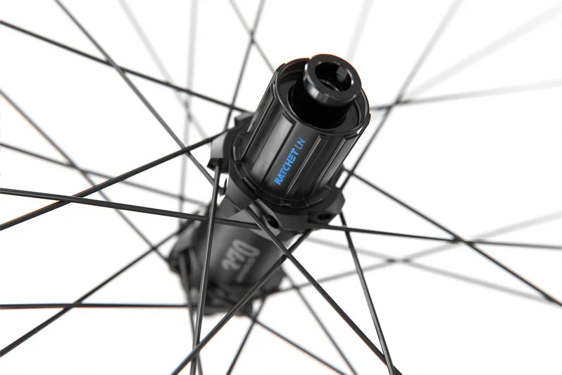DT SWISS HU 1900 SPLINE 29" 30 mm 5x135 mm Rear Wheel