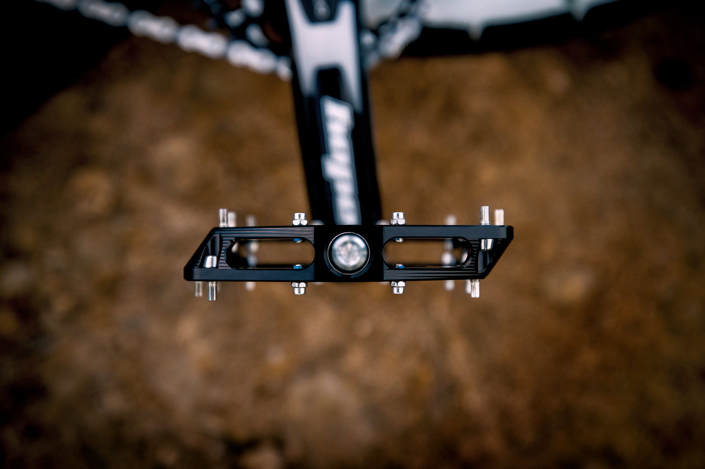 HOPE F22 Red flat pedals