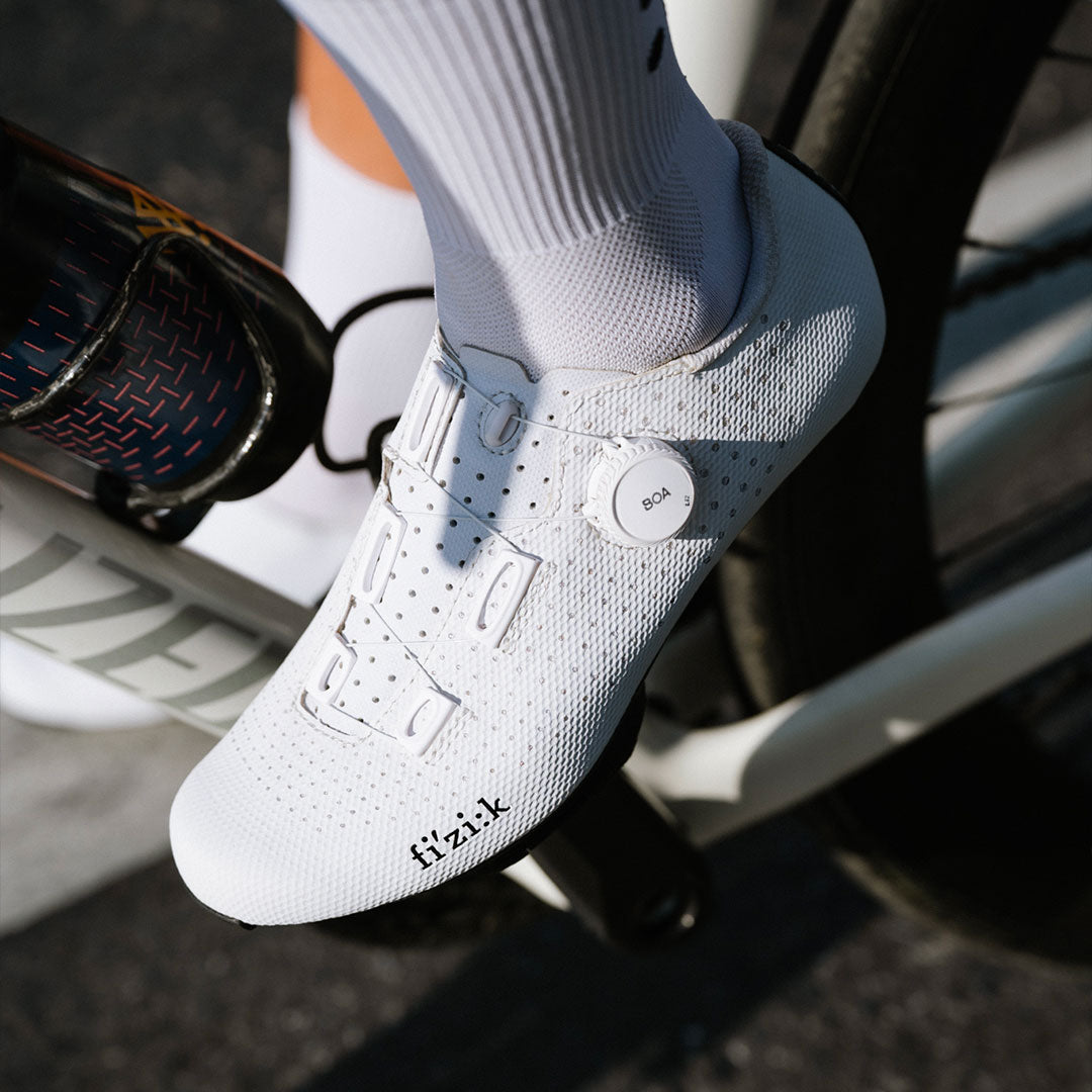 Shoes Road FIZIK DECOS CARBON White