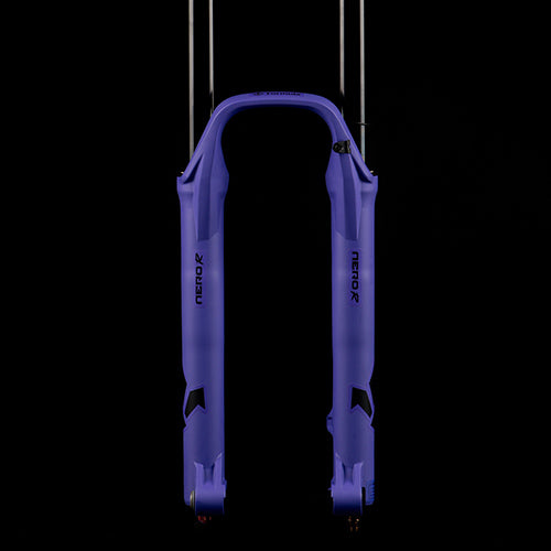 FORMULA NERO R 29" Fork Axle 20x110mm Boost Ultraviolet