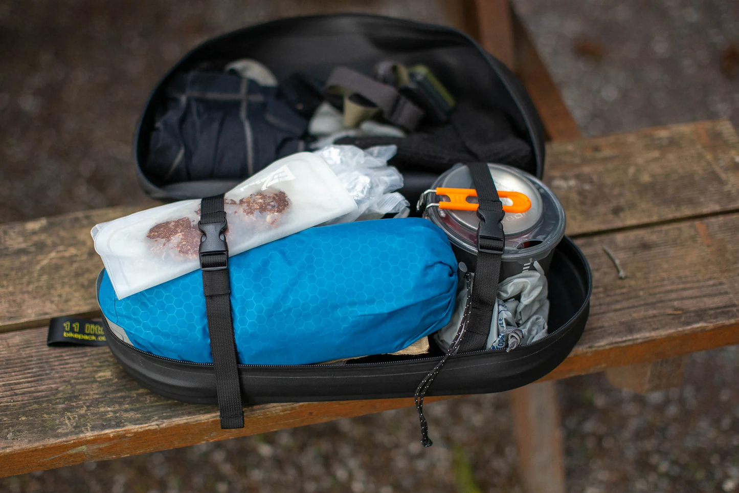 AEROE 11 L Quick Release Bag Black