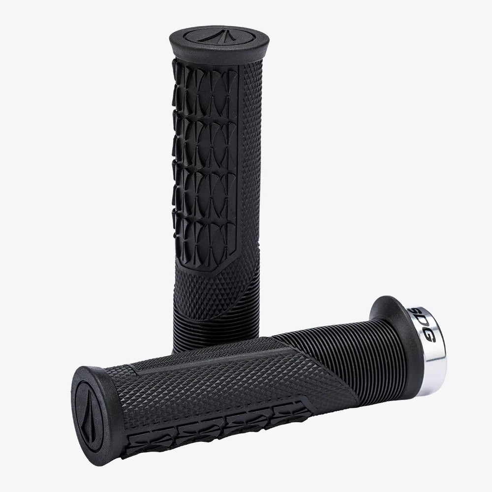 Grips SDG OPEN CORE THRICE 136 mm Black/Silver