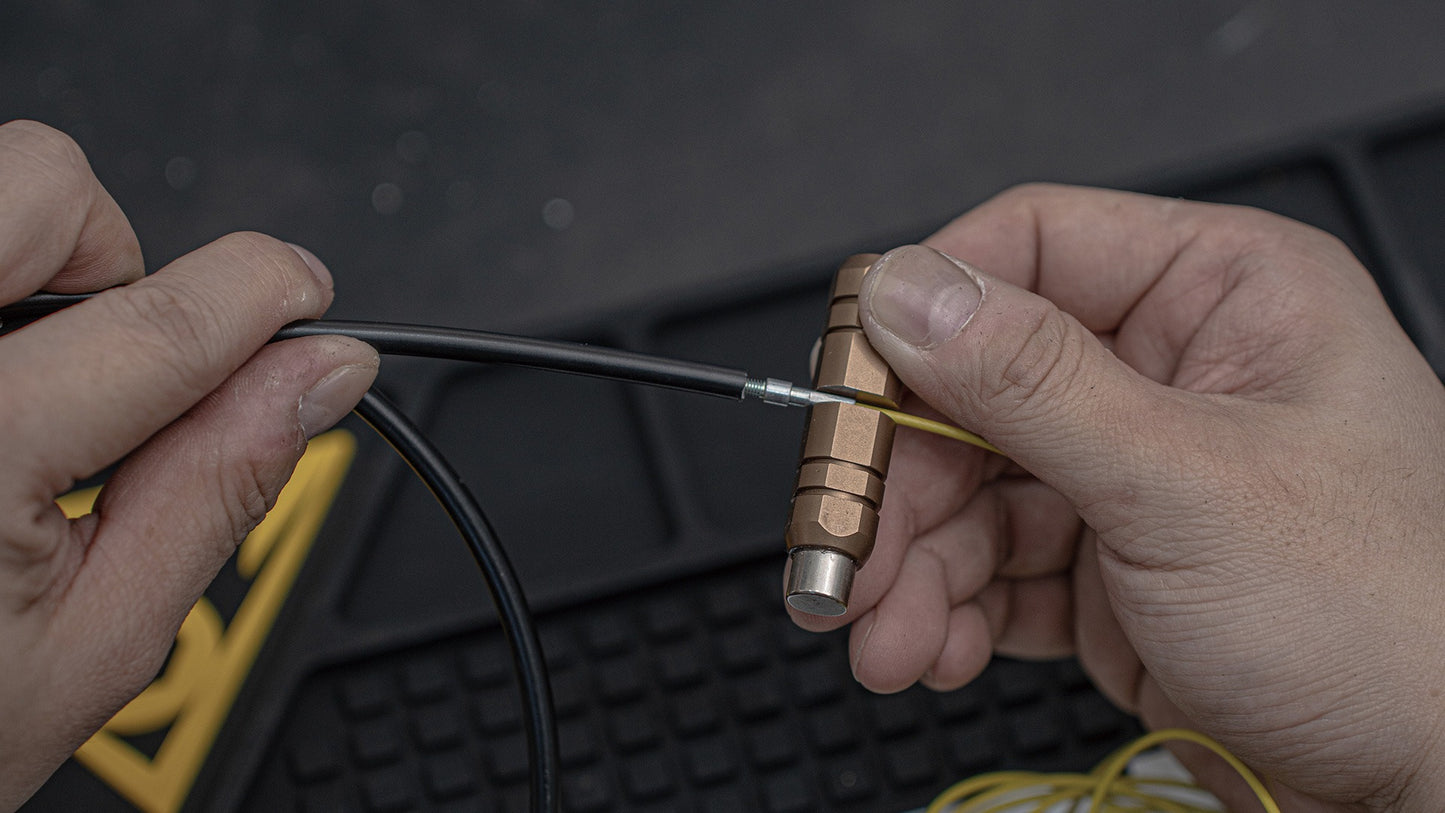 Magnetic cable tool TOPEAK