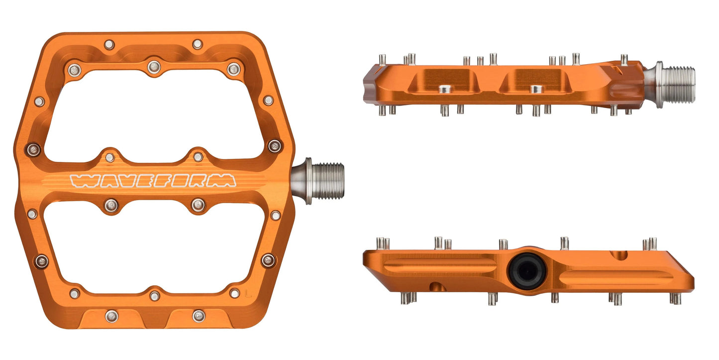 WOLF TOOTH WAVEFORM Large Orange Flat Pedals