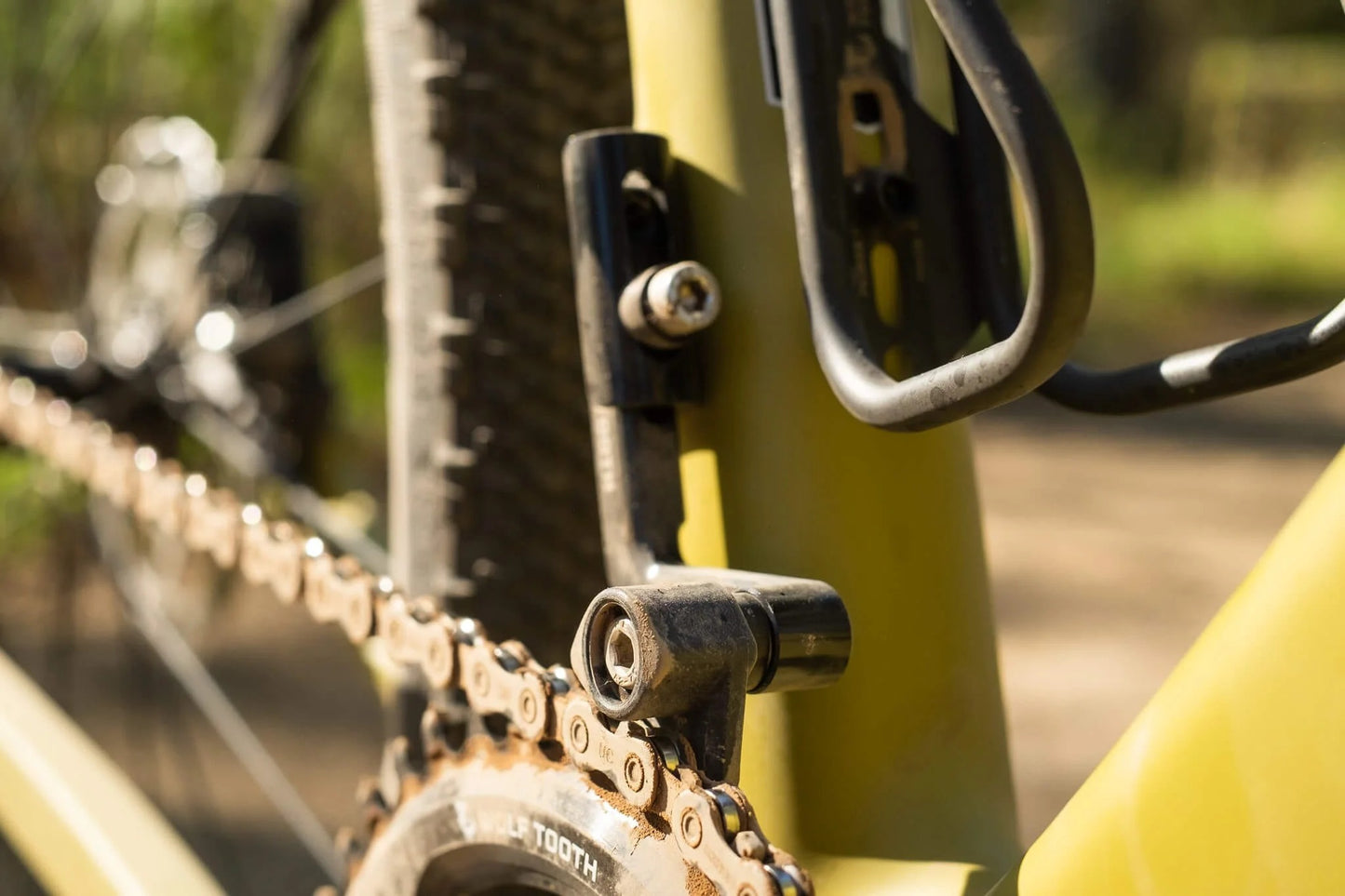 WOLFTOOTH AERO High Sweep solder chain guide