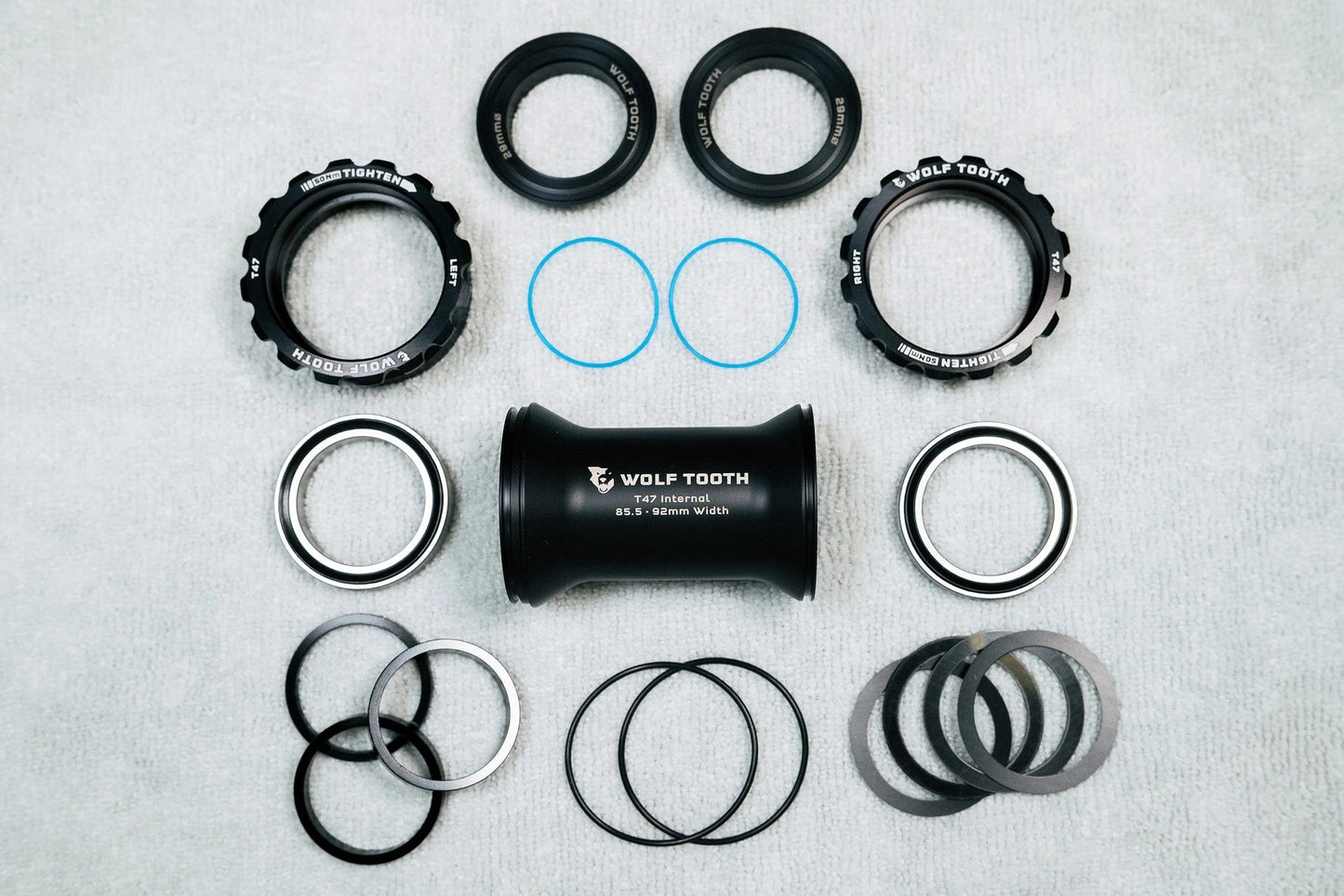 WOLFTOOTH T47 External 30mm Black crankset