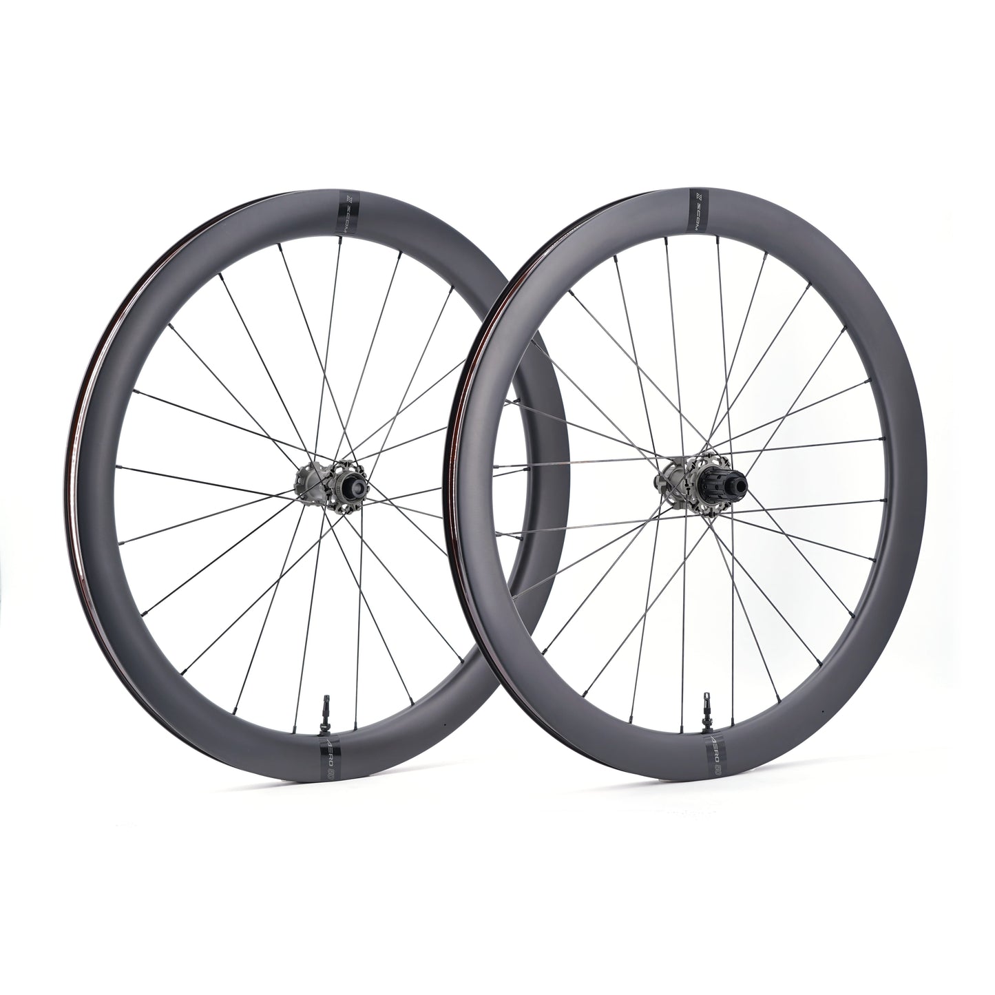 Pair of SCOM AERO Tubeless Ready Wheels (Center Lock)