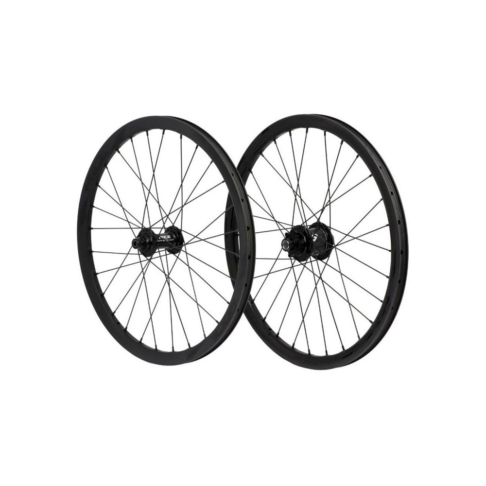 PRIDE 20" (451mm) Carbon Wave Matt Black Disc Matrix Axes 10/15mm Wheel Set Black