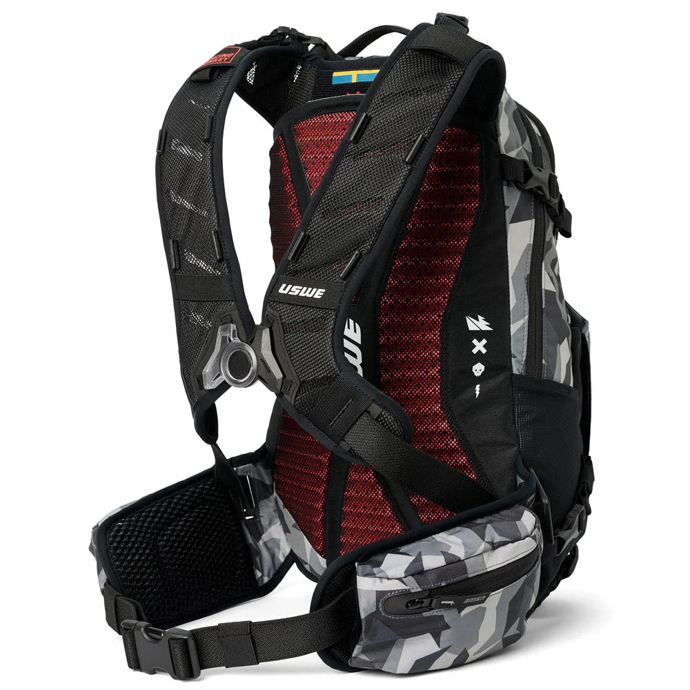 USWE SHRED 16 L Camo Backpack