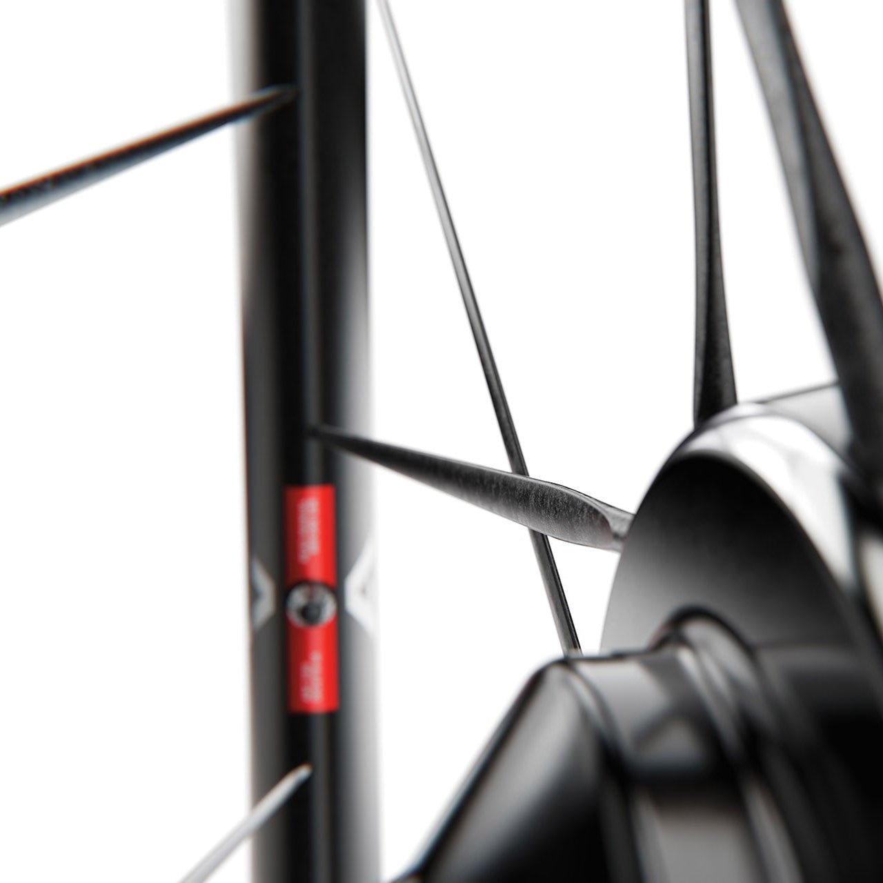 DT SWISS ARC 1100 DICUT WTS 55 Tubeless Ready Wheels (Center Lock)