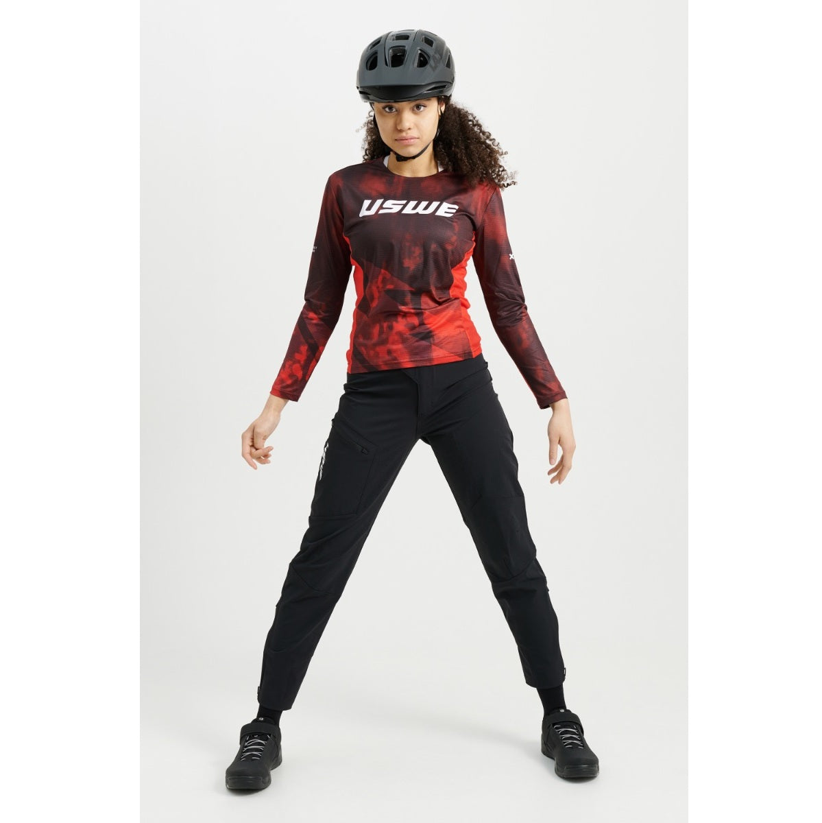 Women's USWE SKRUBB Pants Black